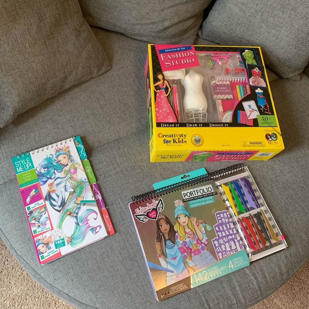 Kids fashion design games from Fashion Angels NWT